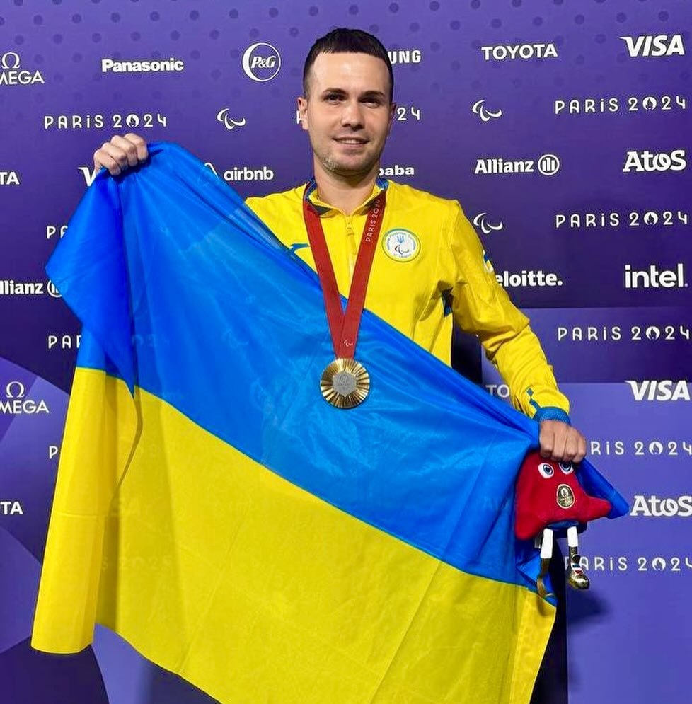 ЦВЄТОВ Ігор 